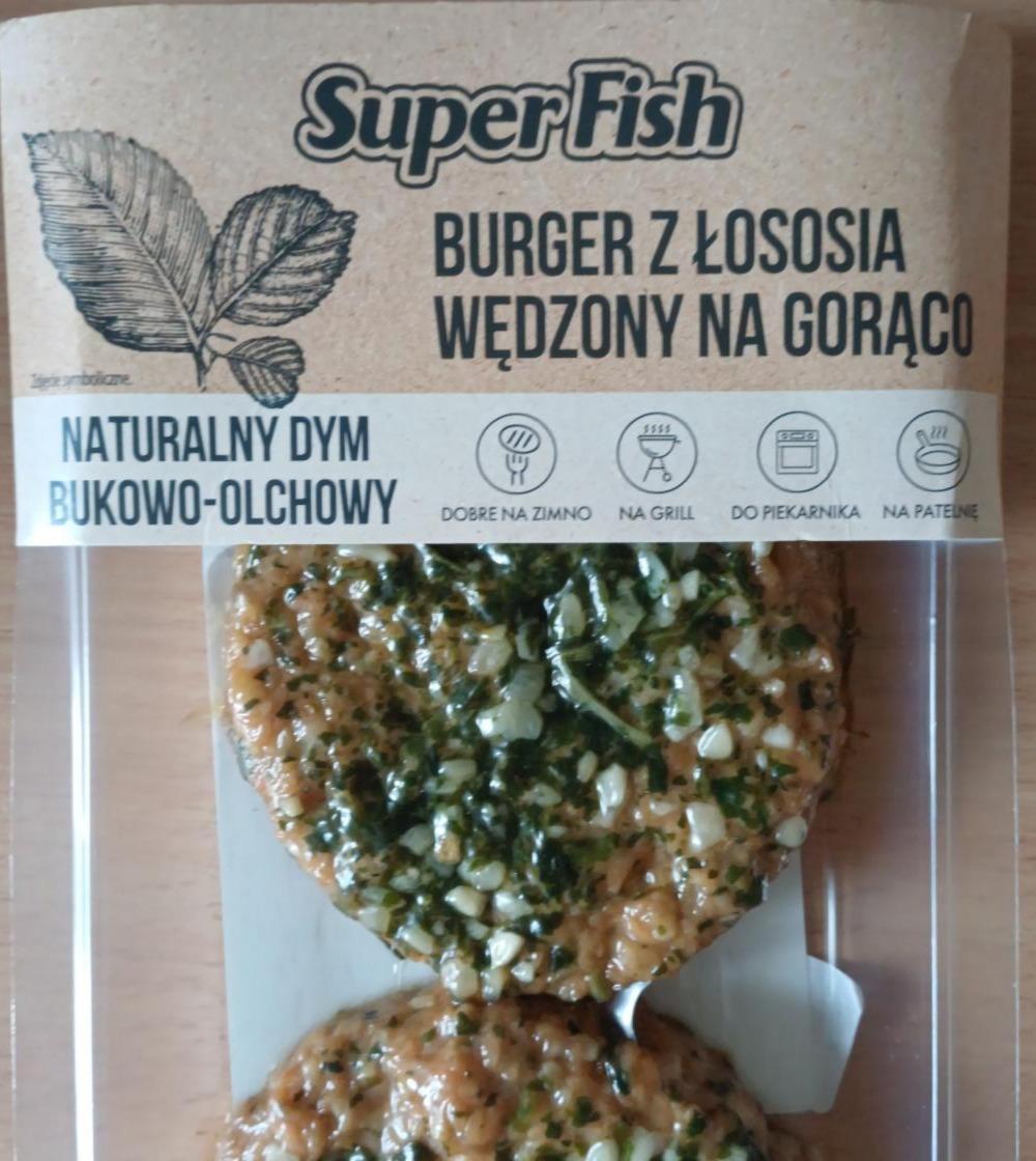 Zdjęcia - Burger z łososia wędzony na gorąco Super fish