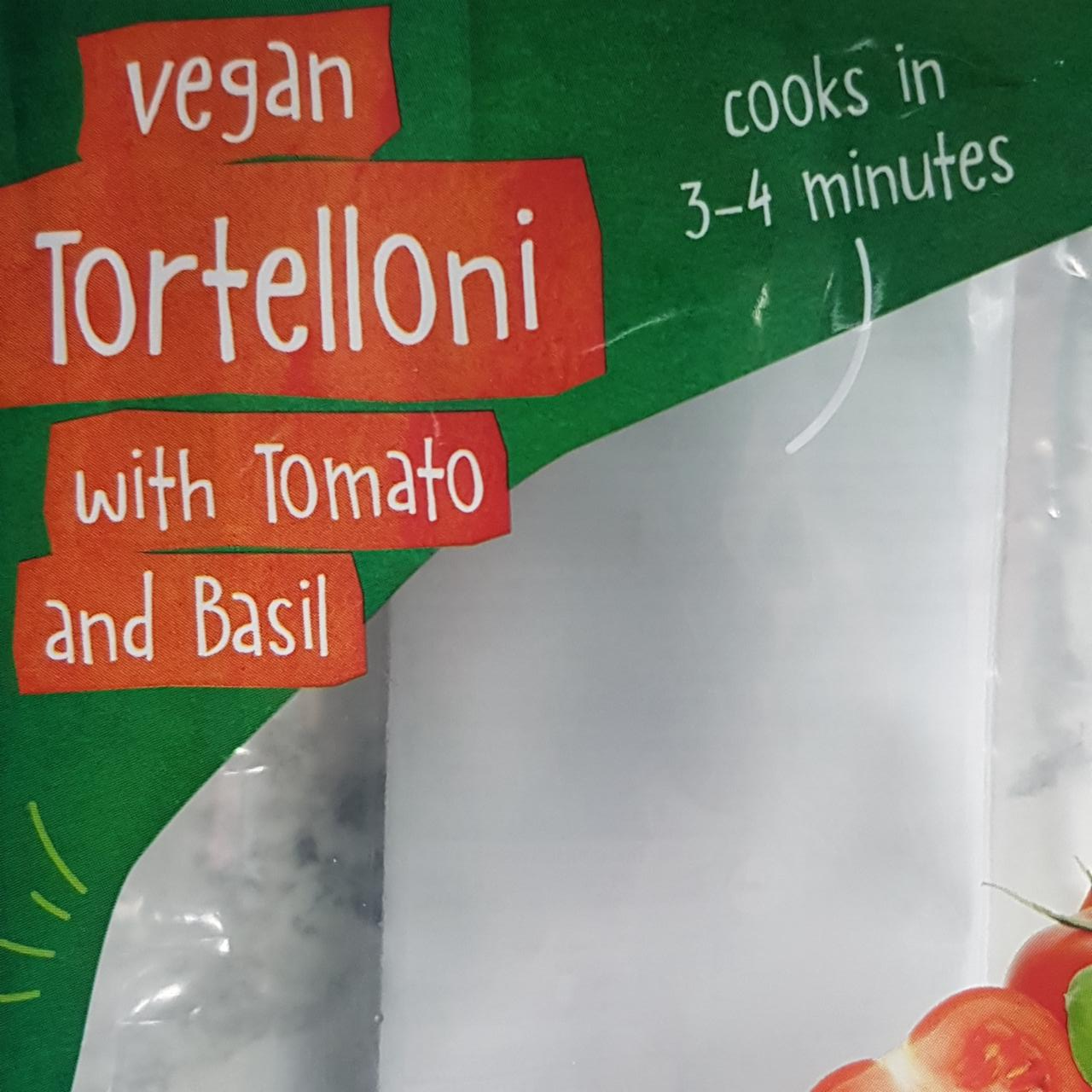 Zdjęcia - Vegan Tortelloni with tomato and basil Vemondo