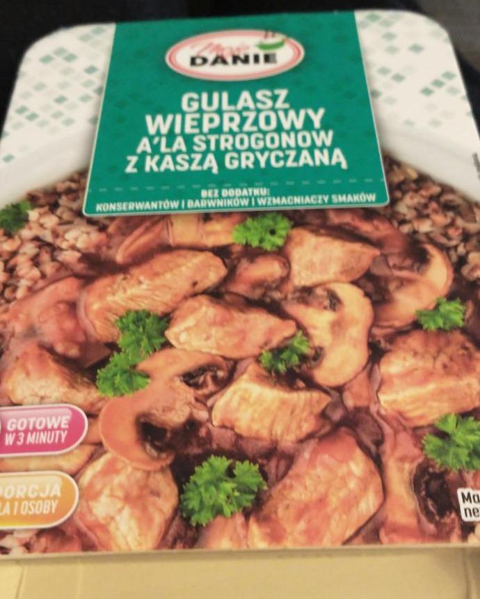 Zdjęcia - So Food Inspirowane Kuchniami Świata Gulasz wieprzowy a'la strogonow z kaszą gryczaną 330 g