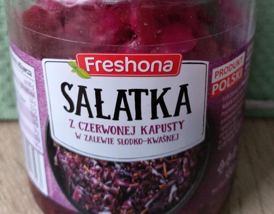 Zdjęcia - Sałatka z czerwonej kapusty w zalewie słodko-kwaśnej Freshona