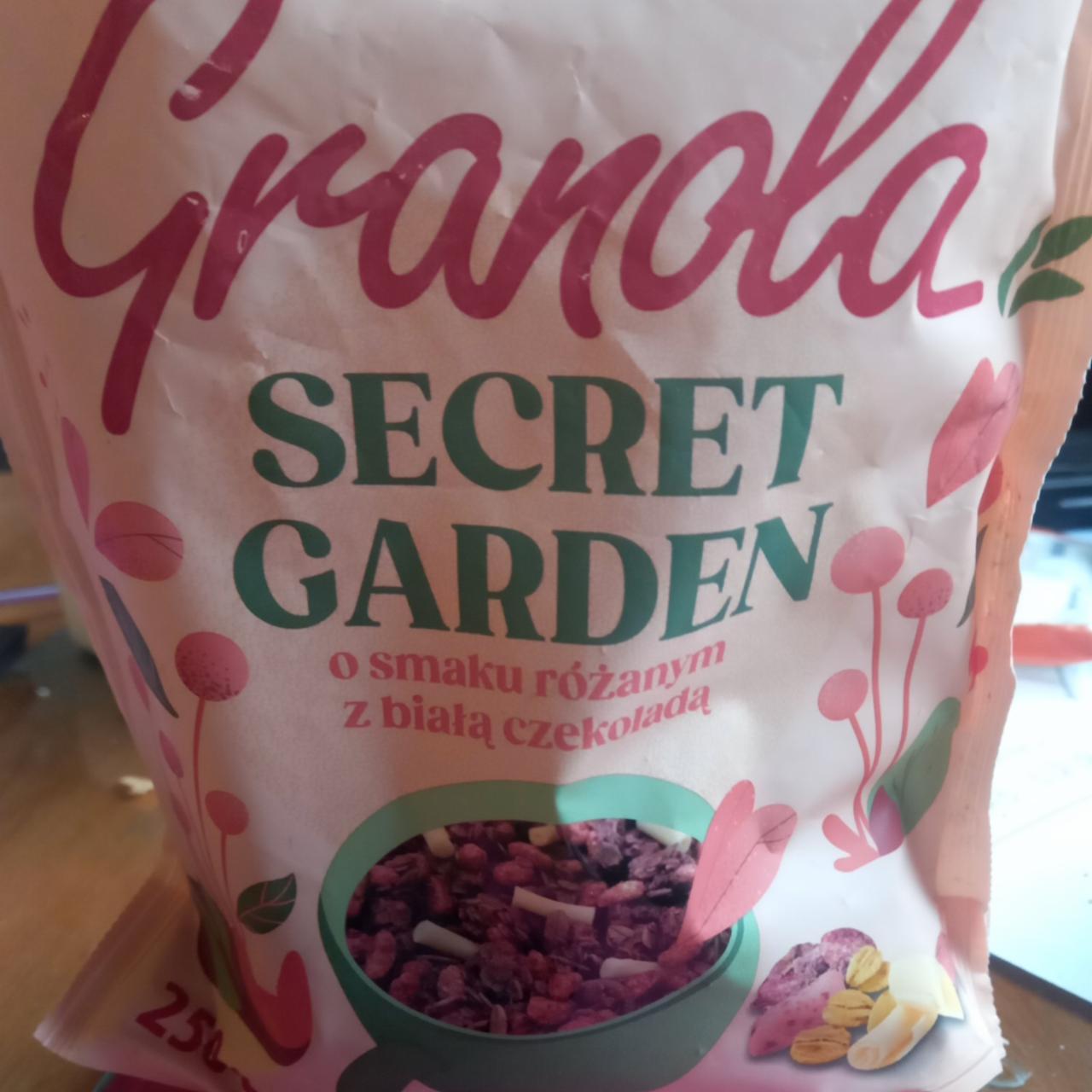 Zdjęcia - Granola o smaku różanym z białą czekoladą Secret Garden