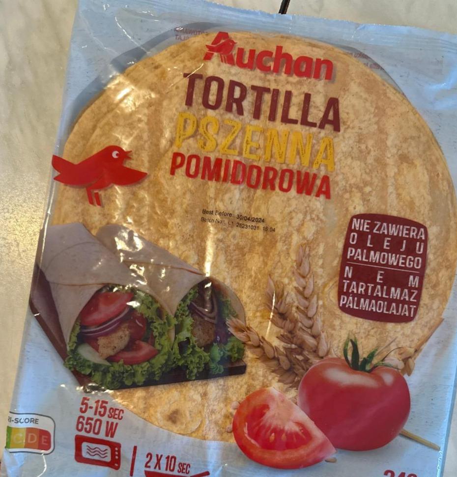 Zdjęcia - Tortilla pszenna o smaku pomidorowym Auchan