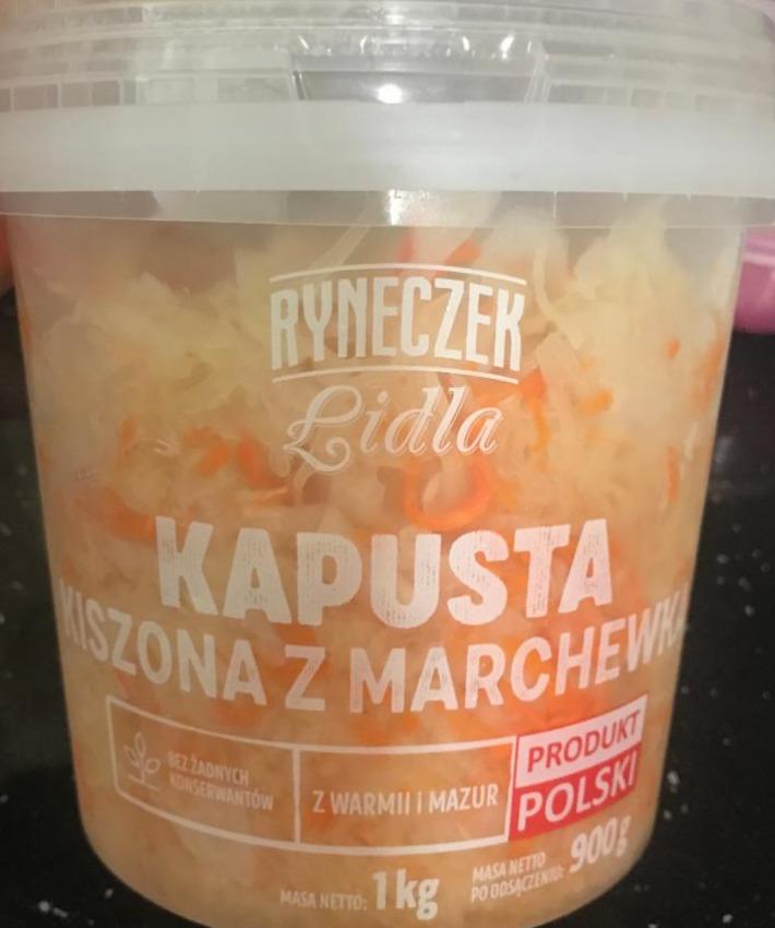 Zdjęcia - Kapusta kiszona z marchewką Ryneczek Lidla