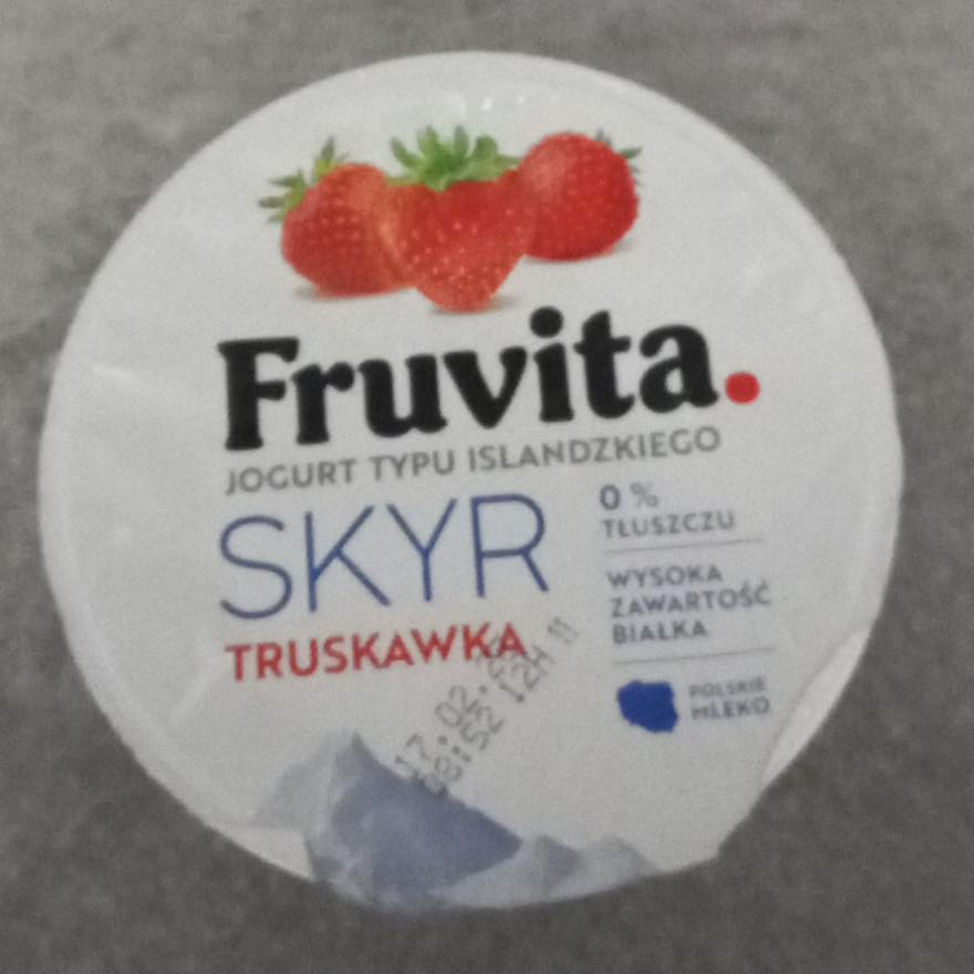 Zdjęcia - Jogurt typu islandzkiego skyr truskawka Fruvita