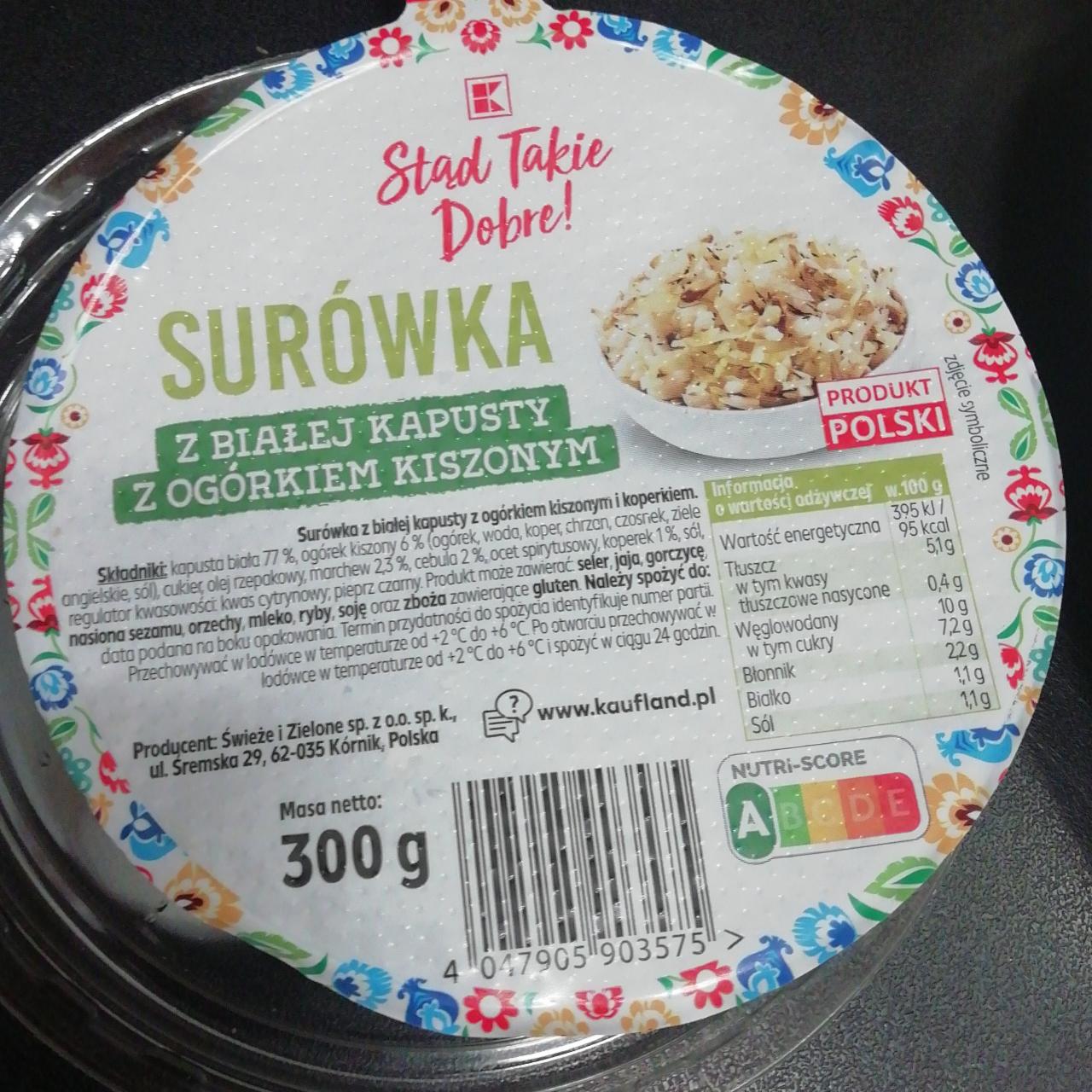 Zdjęcia - Surówka z białej kapusty z ogórkiem kiszonym Kaufland