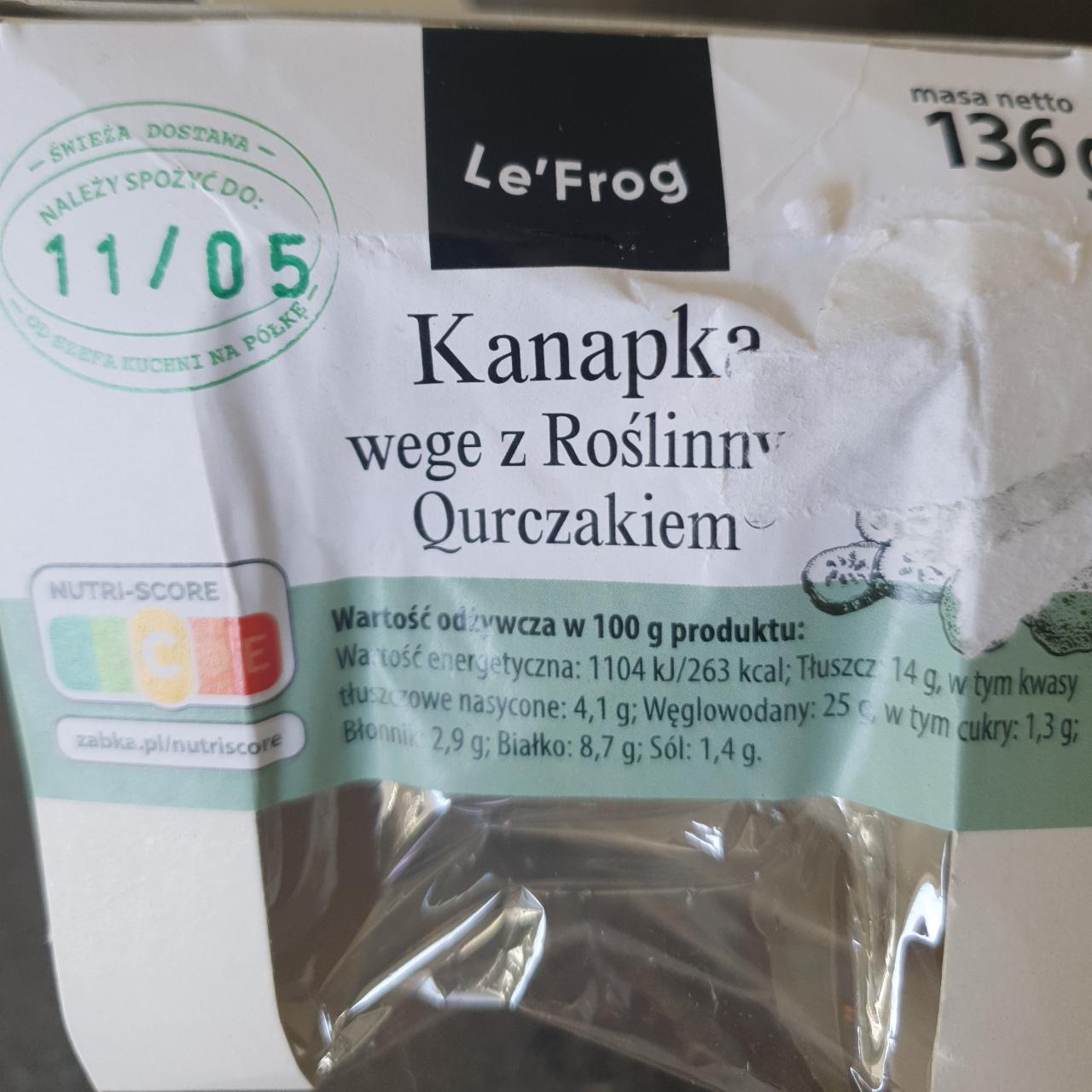 Zdjęcia - Kanapka wege z Roślinnym Qurczakiem Le'frog