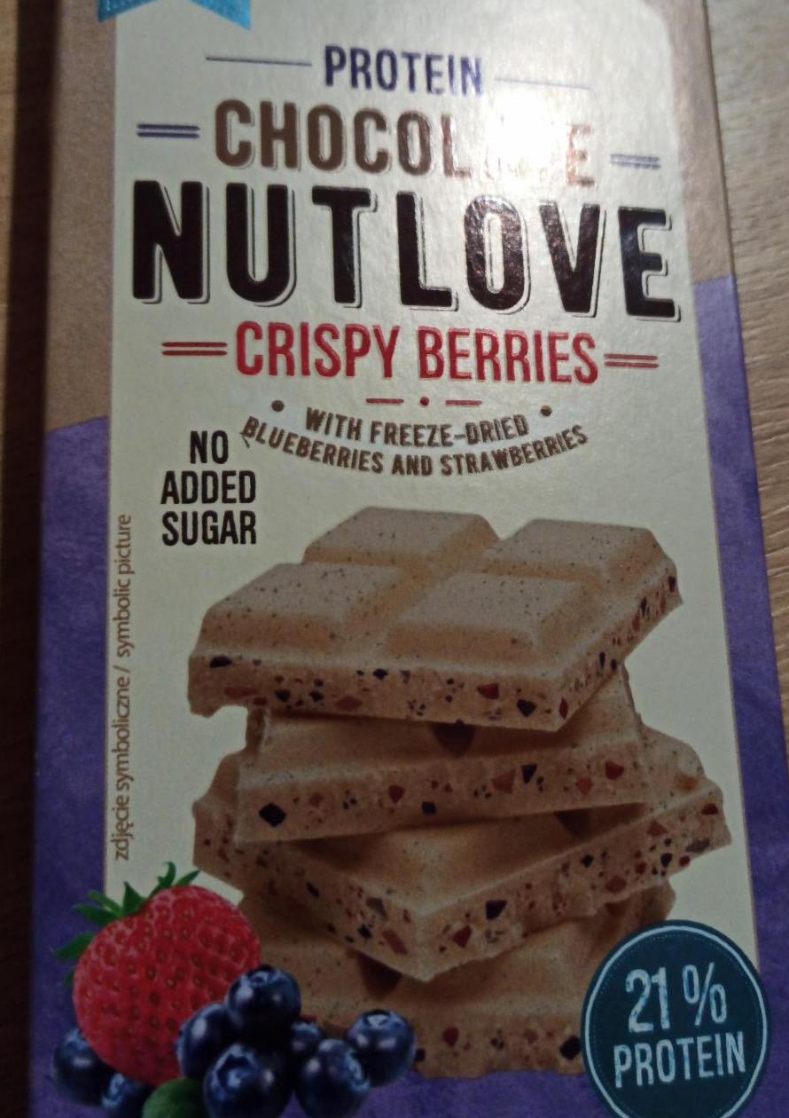 Zdjęcia - Protein chocolate Nutlove crispy berries with freeze-dried blueberries and strawberries Allnutrition