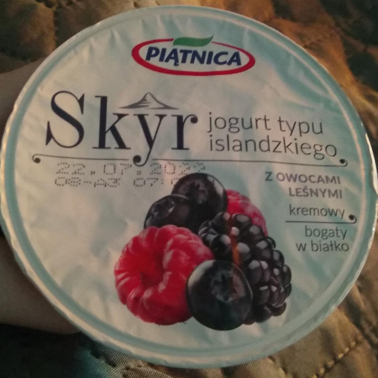 Zdjęcia - Skyr z owocami leśnymi Piątnica