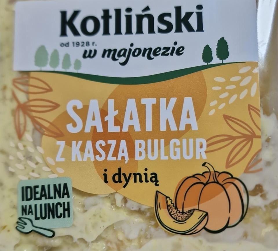 Zdjęcia - Kotliński w majonezie Sałatka z kaszą bulgur i dynią