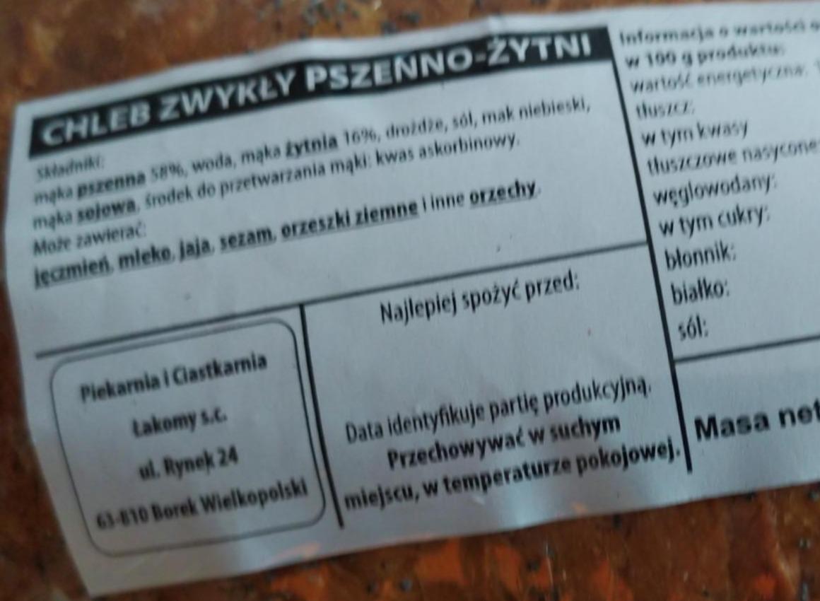 Zdjęcia - chleb zwykły pszenno żytni Piekarnia i Ciastkarnia Łakomy