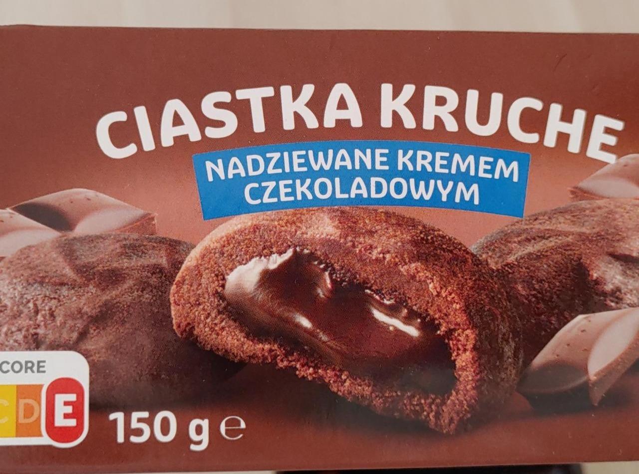 Zdjęcia - Ciastka kruche nadziewane kremem czekoladowym Carrefour Classic