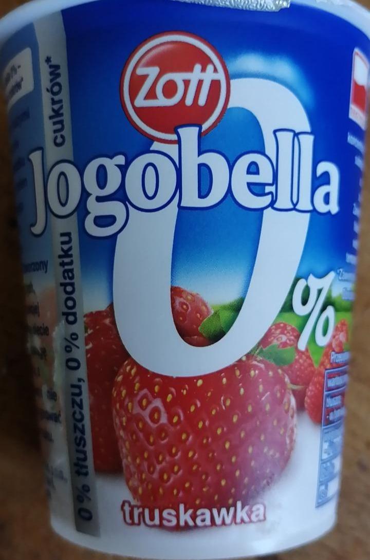 Zdjęcia - Jogurt Jogobella truskawka 0% Zott