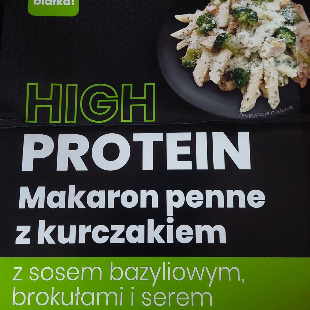 Zdjęcia - High Protein Makaron Penne z kurczakiem z sosem bazyliowym, brokułami i serem Virtu