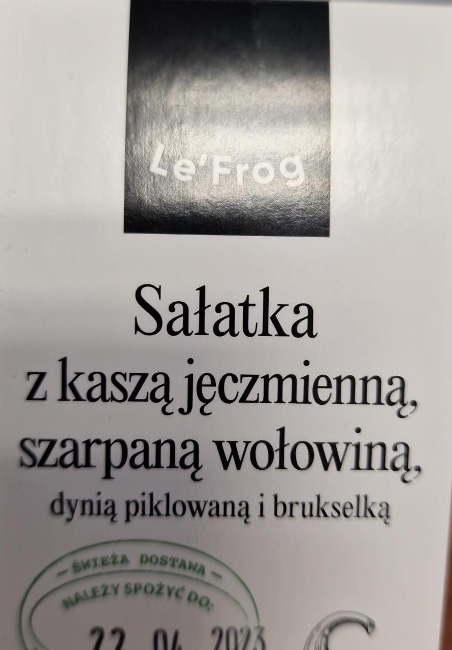Zdjęcia - Sałatka z kaszą jęczmienną szarpaną wołowiną Le'Frog