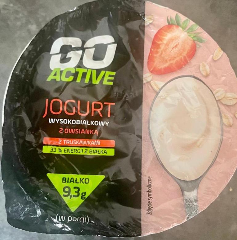 Zdjęcia - Jogurt wysokobiałkowy z owsianka z truskawkami Go active