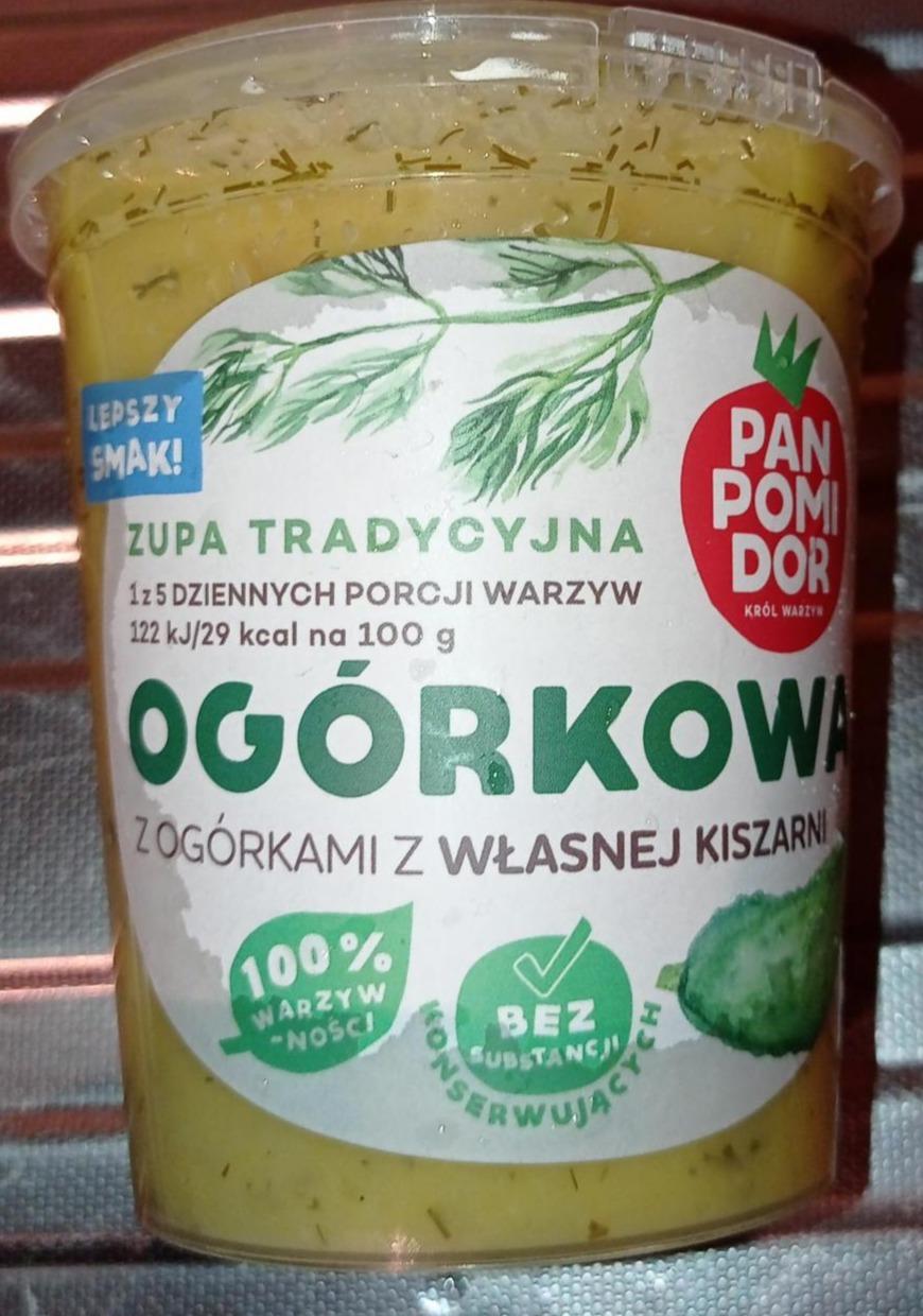 Zdjęcia - Zupa tradycyjna ogórkowa z ogórkami z własnej kiszarni Pan Pomidor