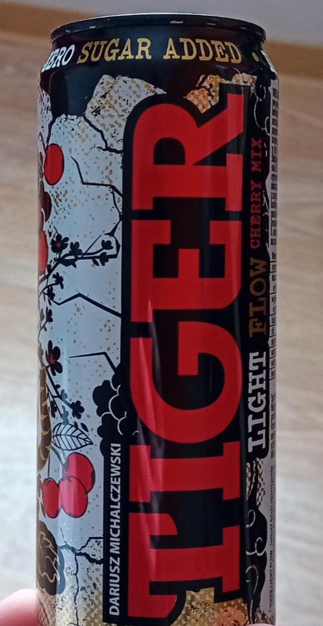 Zdjęcia - Energy Drink Light Flow Cherry Mix Tiger