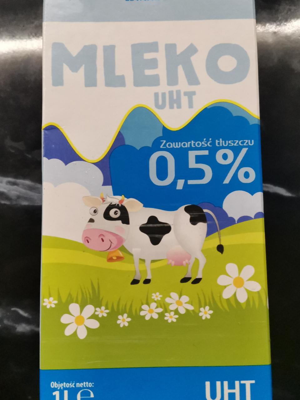 Zdjęcia - Mleko UHT 0,5% Lewiatan