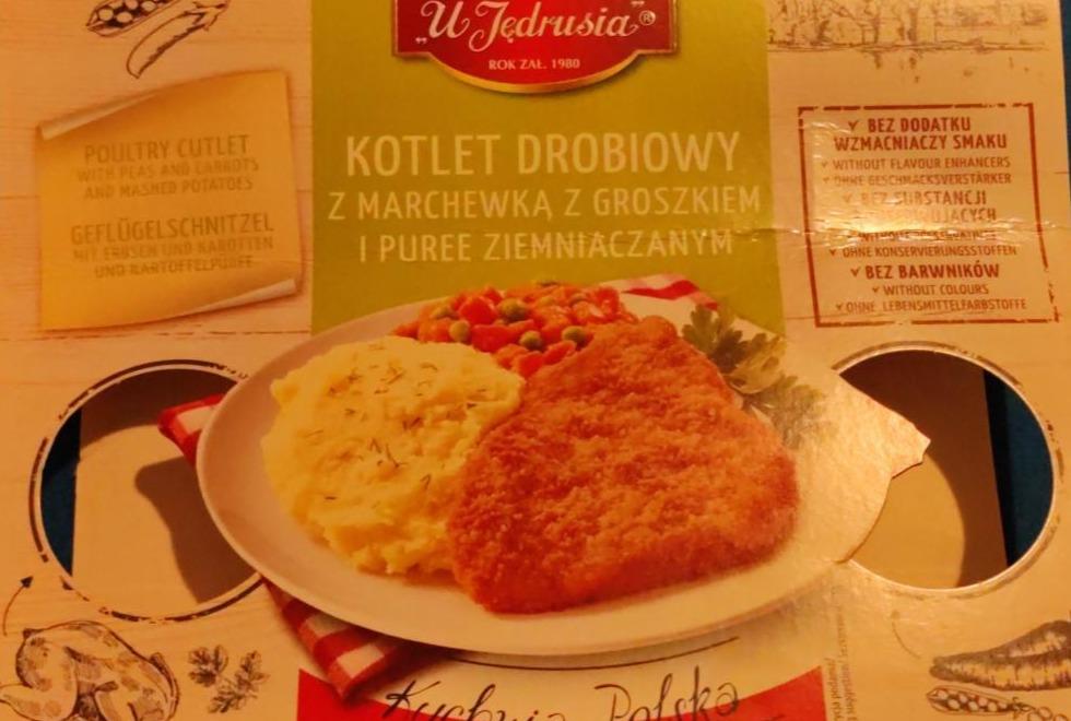 Zdjęcia - U Jędrusia Kotlet drobiowy z marchewką z groszkiem i puree