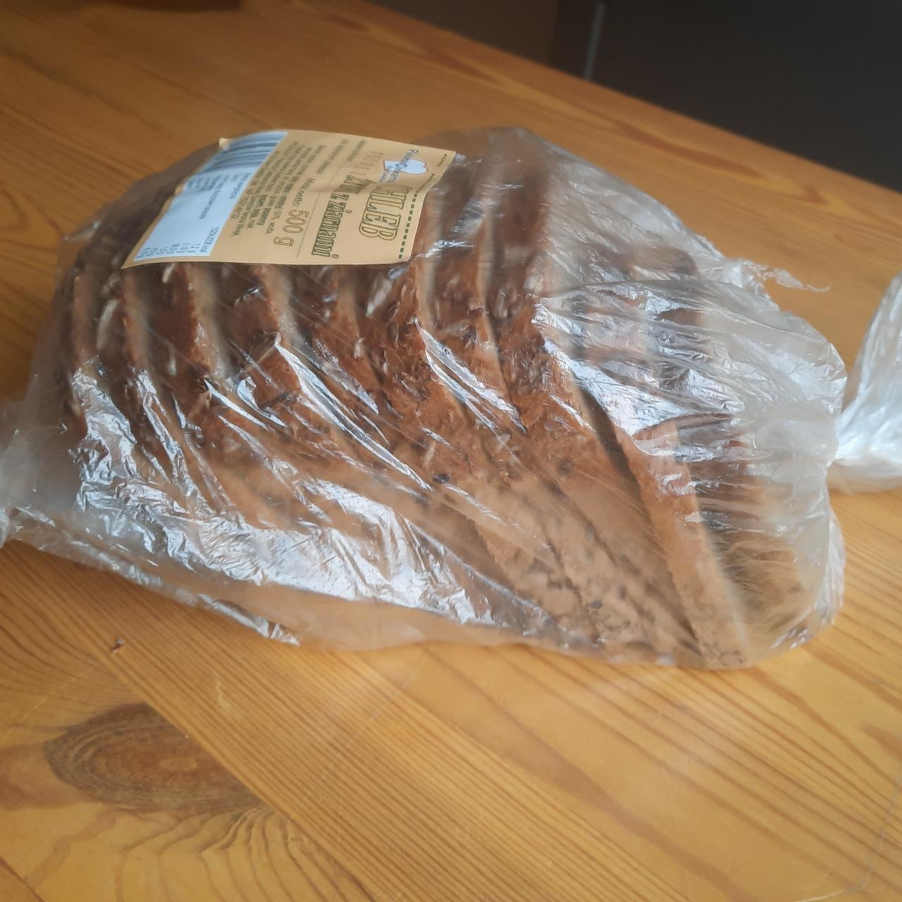 Zdjęcia - Chleb żytni z ziarnami Piekarnia Ciaskarnia