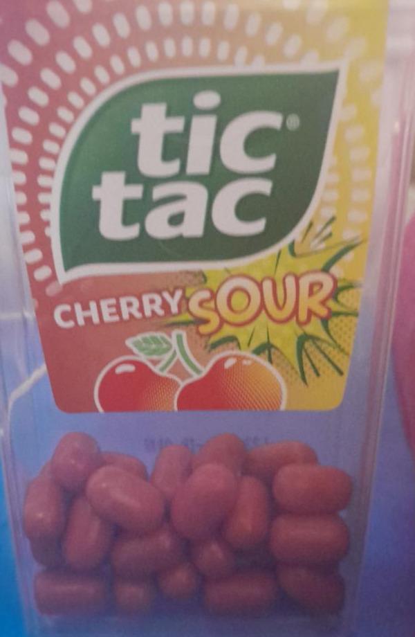 Zdjęcia - Tic Tac Kwaśne drażetki o smaku wiśniowym 49 g
