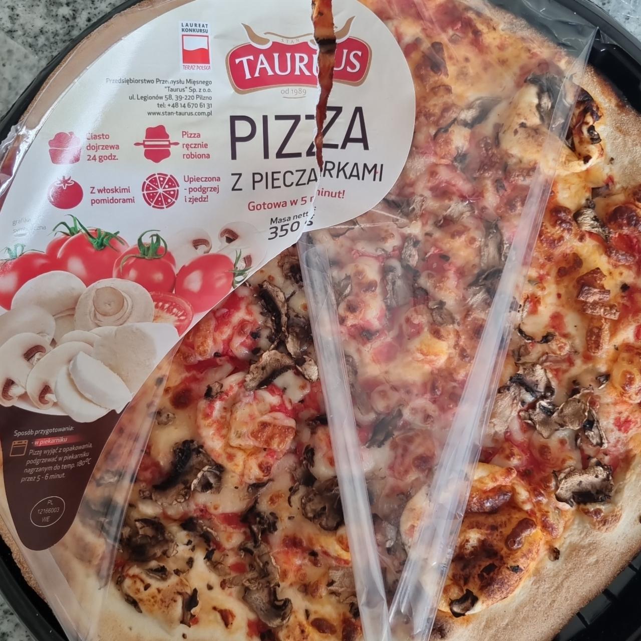 Zdjęcia - Pizza z pieczarkami Taurus