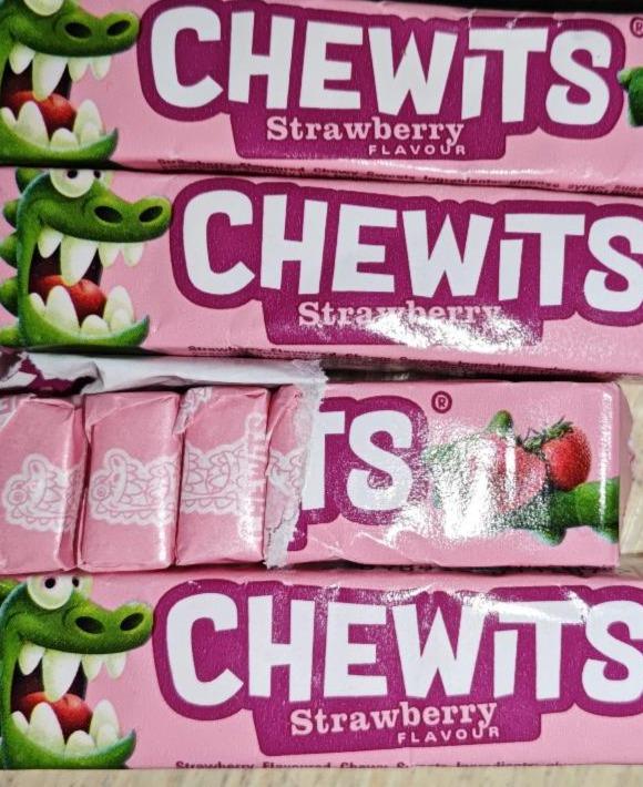 Zdjęcia - Cukierki do żucia o smaku truskawkowym Chewits