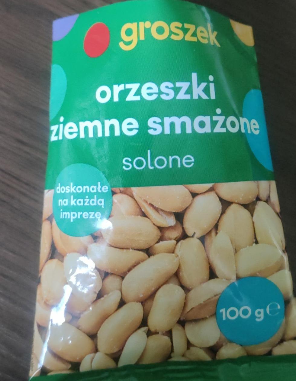 Zdjęcia - Orzeszki ziemne smażone solone Groszek