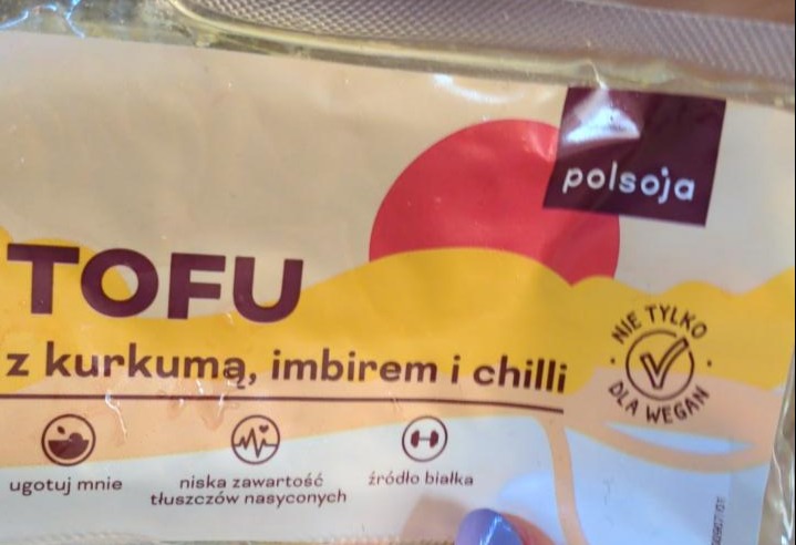 Zdjęcia - Tofu z kurkumą, imbirem i chilli Polsoja