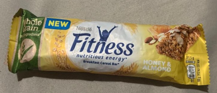 Zdjęcia - Fitness Honey & Almond Batonik zbożowy Nestlé