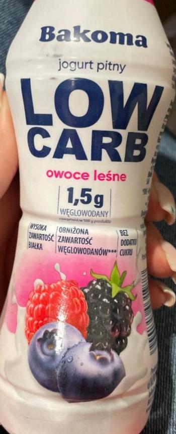 Zdjęcia - Jogurt pitny o smaku owoców leśnych o niskiej zawartości węglowodanów Bakoma