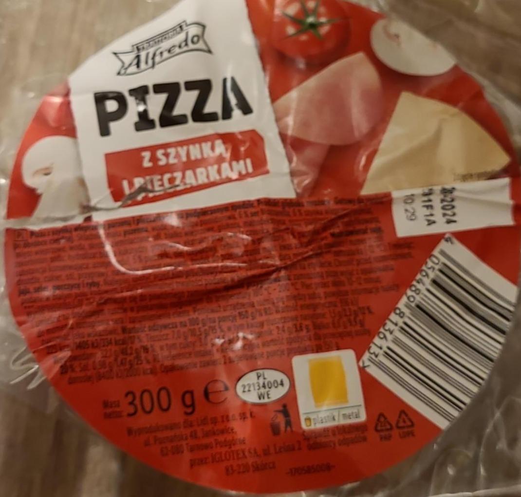 Zdjęcia - Pizza z szynką i pieczarkami Alfredo