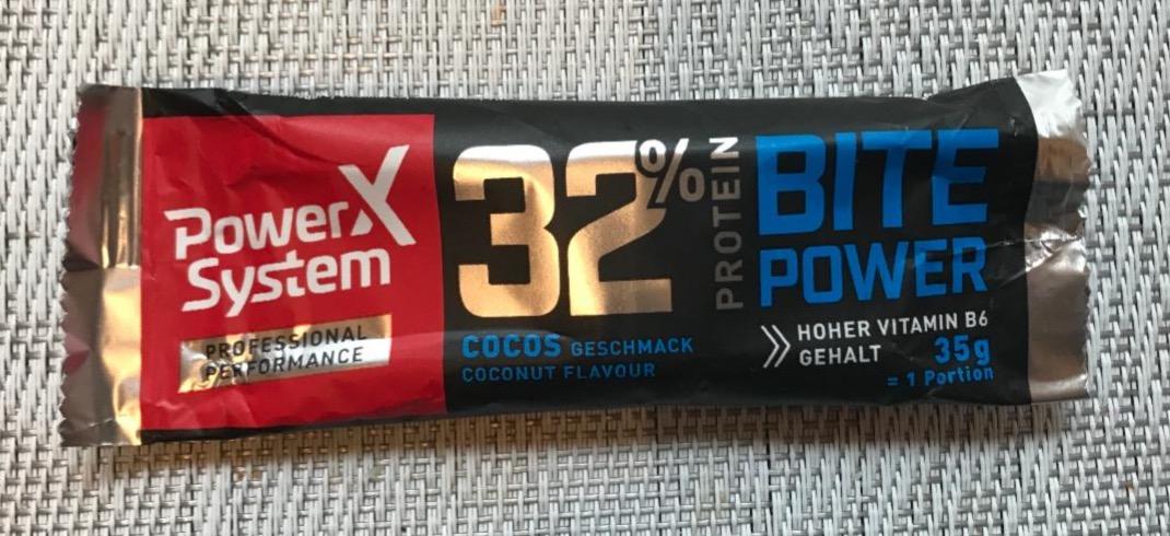 Zdjęcia - Power System High Protein Bar mit Kokos Geschmack