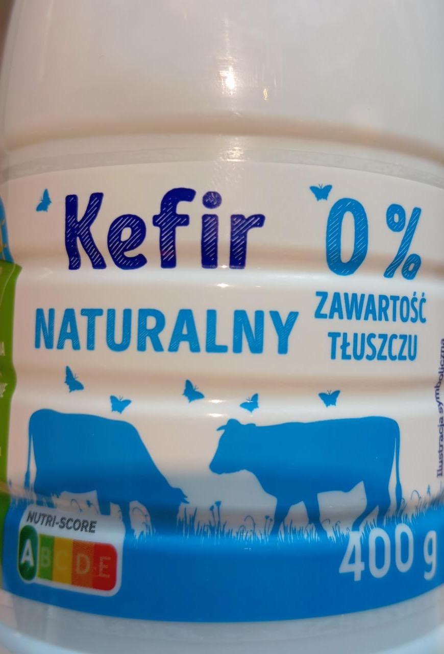 Zdjęcia - Kefir naturalny 0% zawartości tłuszczu Auchan