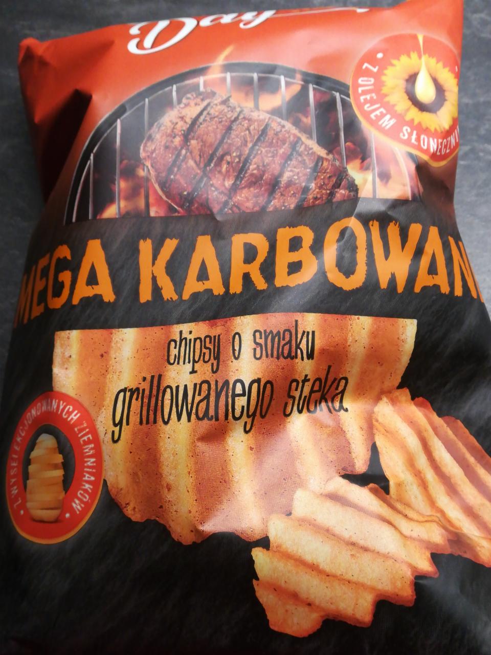 Zdjęcia - Mega karbowane chipsy o smaku grillowanego steka Snack Day