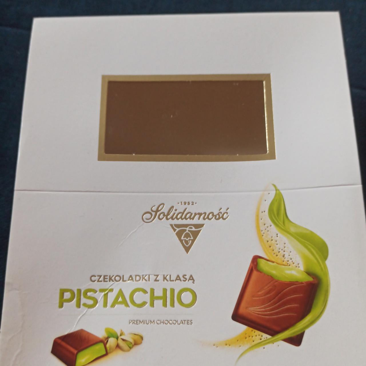 Zdjęcia - Czekoladki z Klasą Pistachio Premium Chocolates Solidarność