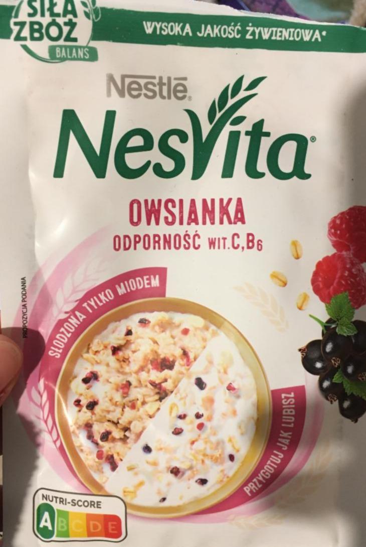 Zdjęcia - Nesvita owsianka czarna porzeczka malina Nestle