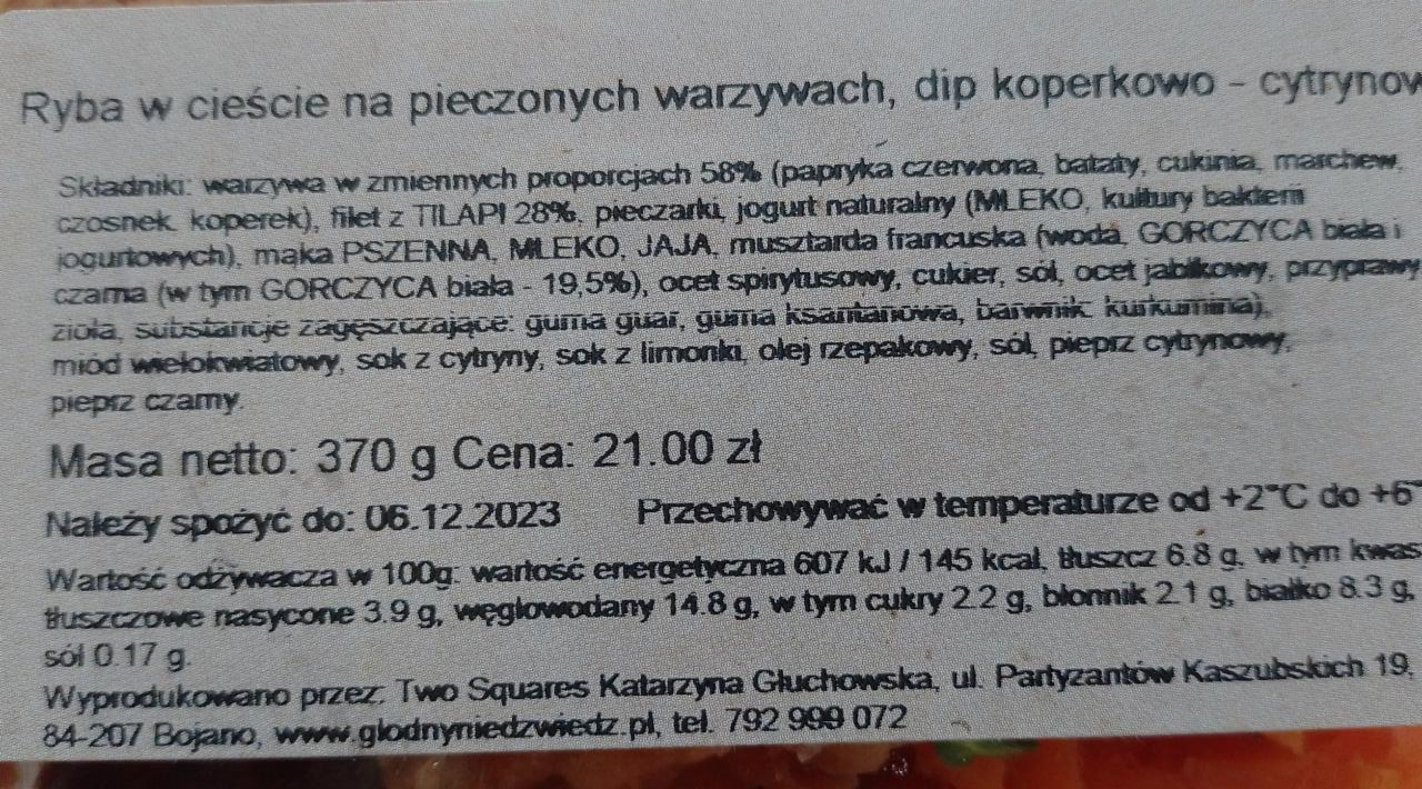 Zdjęcia - Ryba w cieście na pieczonych warzywach, dip koperkowo - cytrynowy Głodny Niedźwiedź