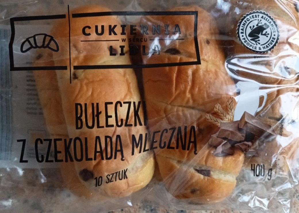 Zdjęcia - Bułeczki z czekoladą mleczną Cukiernia w sercu Lidla