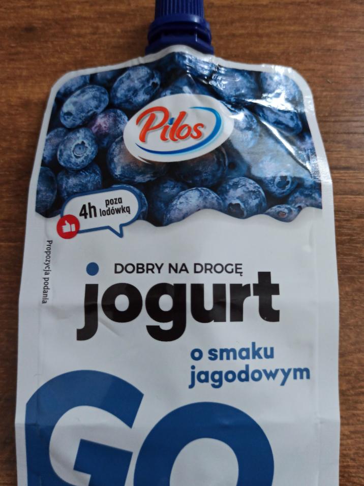 Zdjęcia - Jogurt GO o smaku jagodowym Pilos