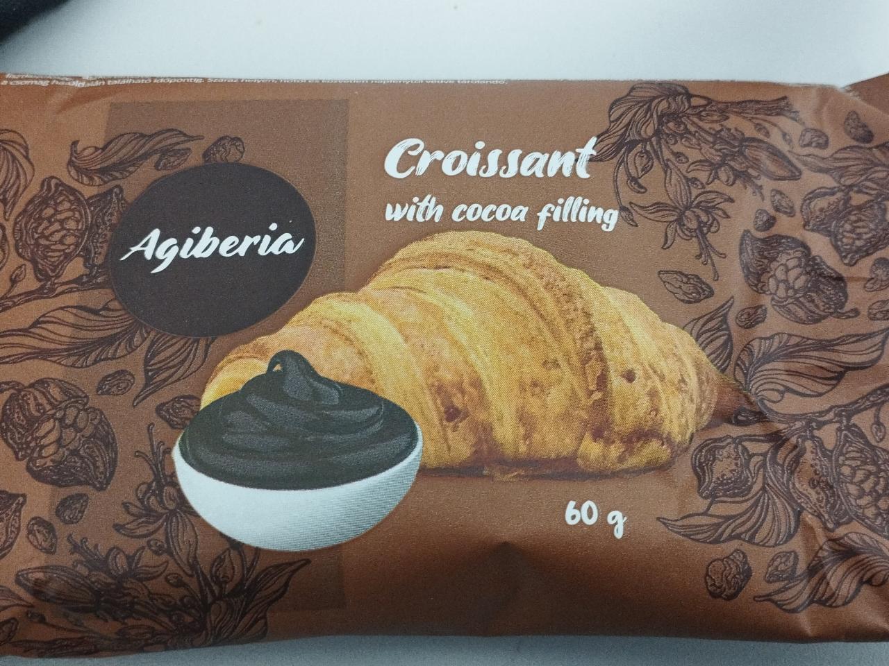 Zdjęcia - Croissant with cocoa filling Agiberia