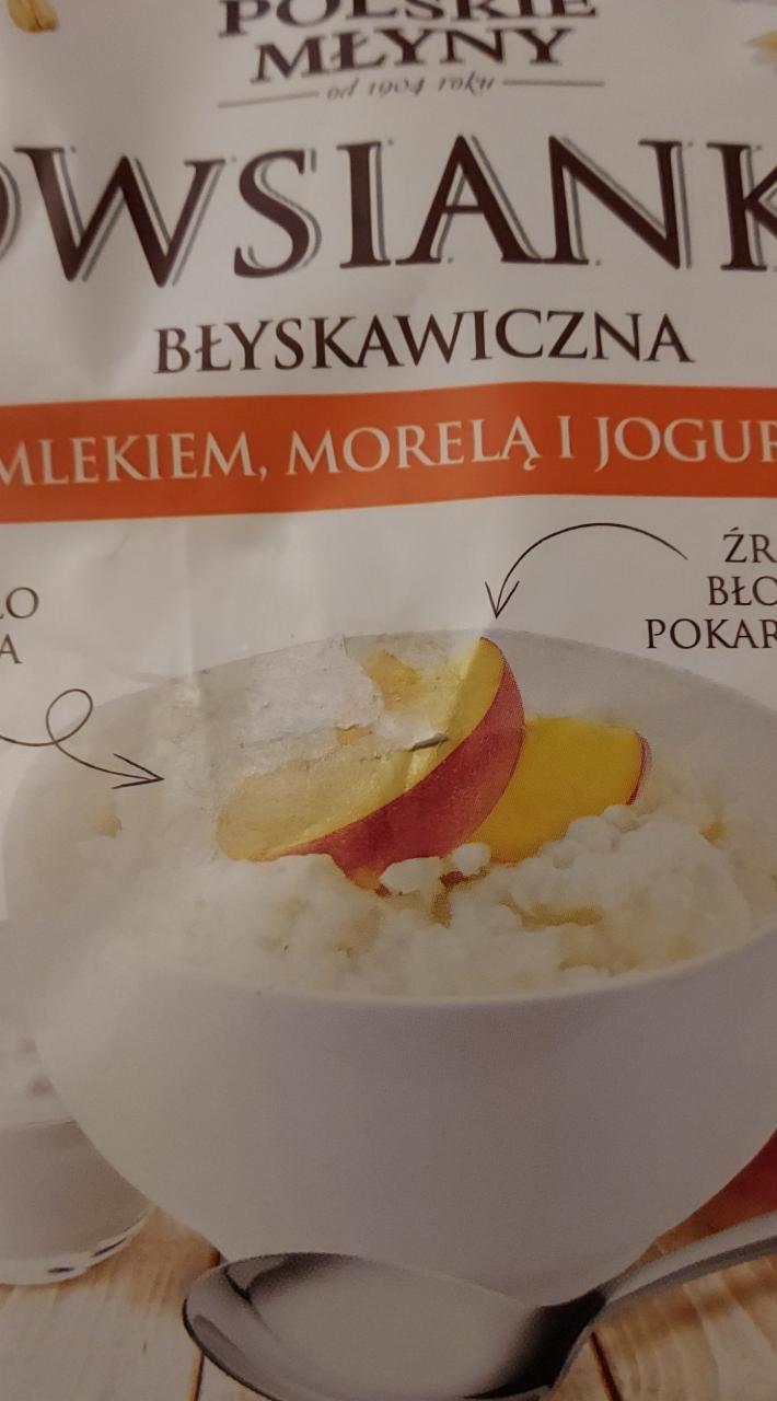 Zdjęcia - Polskie młyny owsianka błyskawiczna typu instant z mlekiem, morelą i jogurtem 