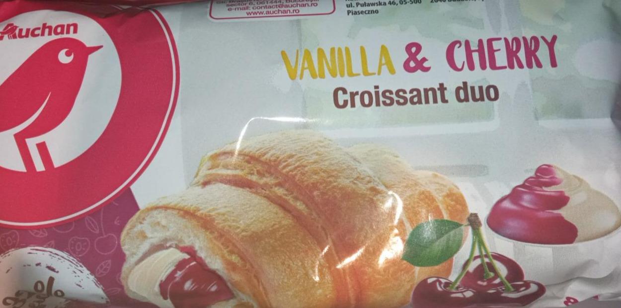 Zdjęcia - Croissant duo vanilla cherry Auchan