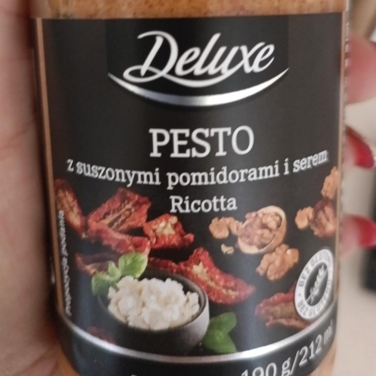 Zdjęcia - Pesto z suszonymi pomidorami i serem Ricotta Deluxe