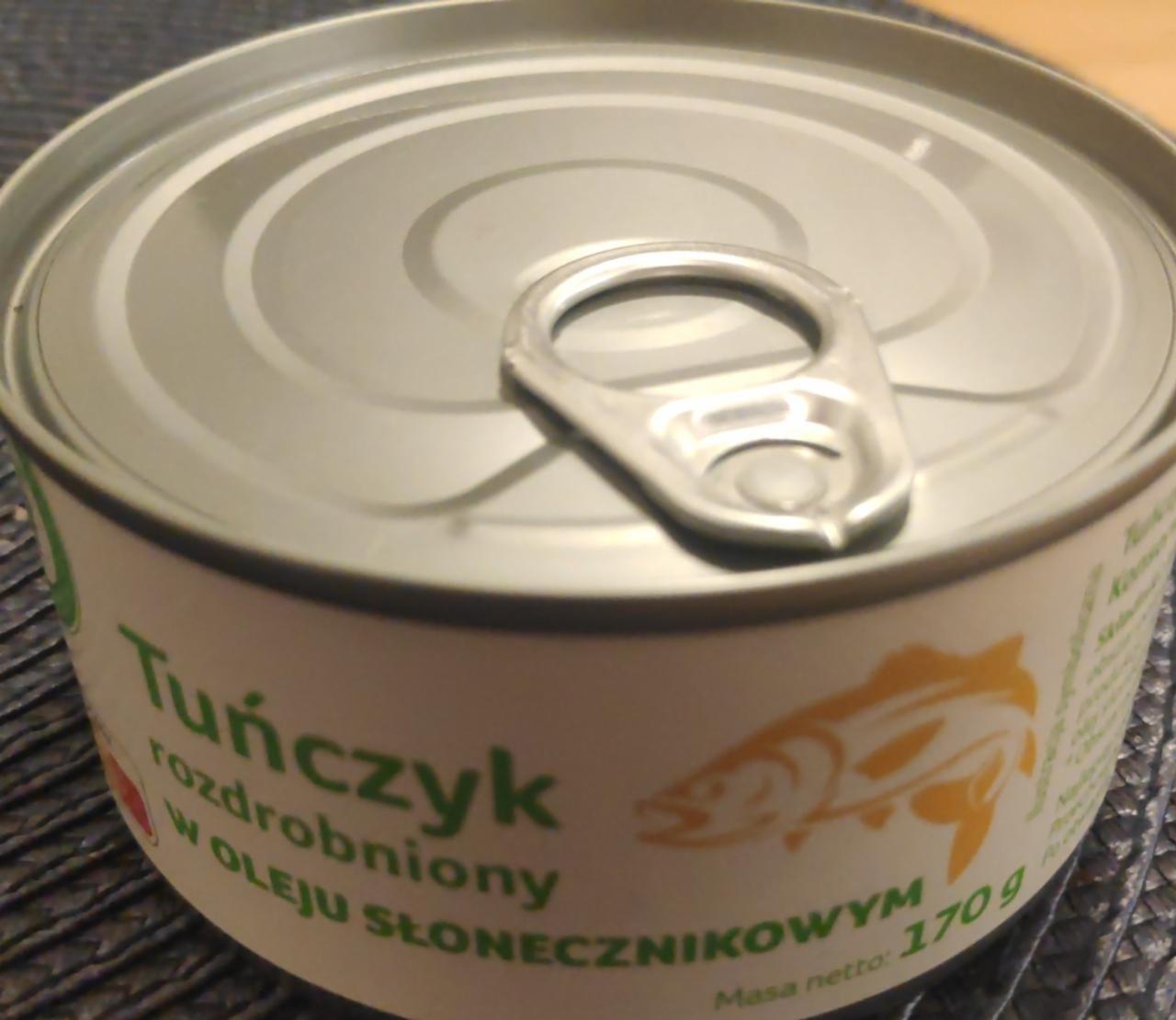 Zdjęcia - tuńczyk rozdrobniony w oleju słonecznikowym Auchan