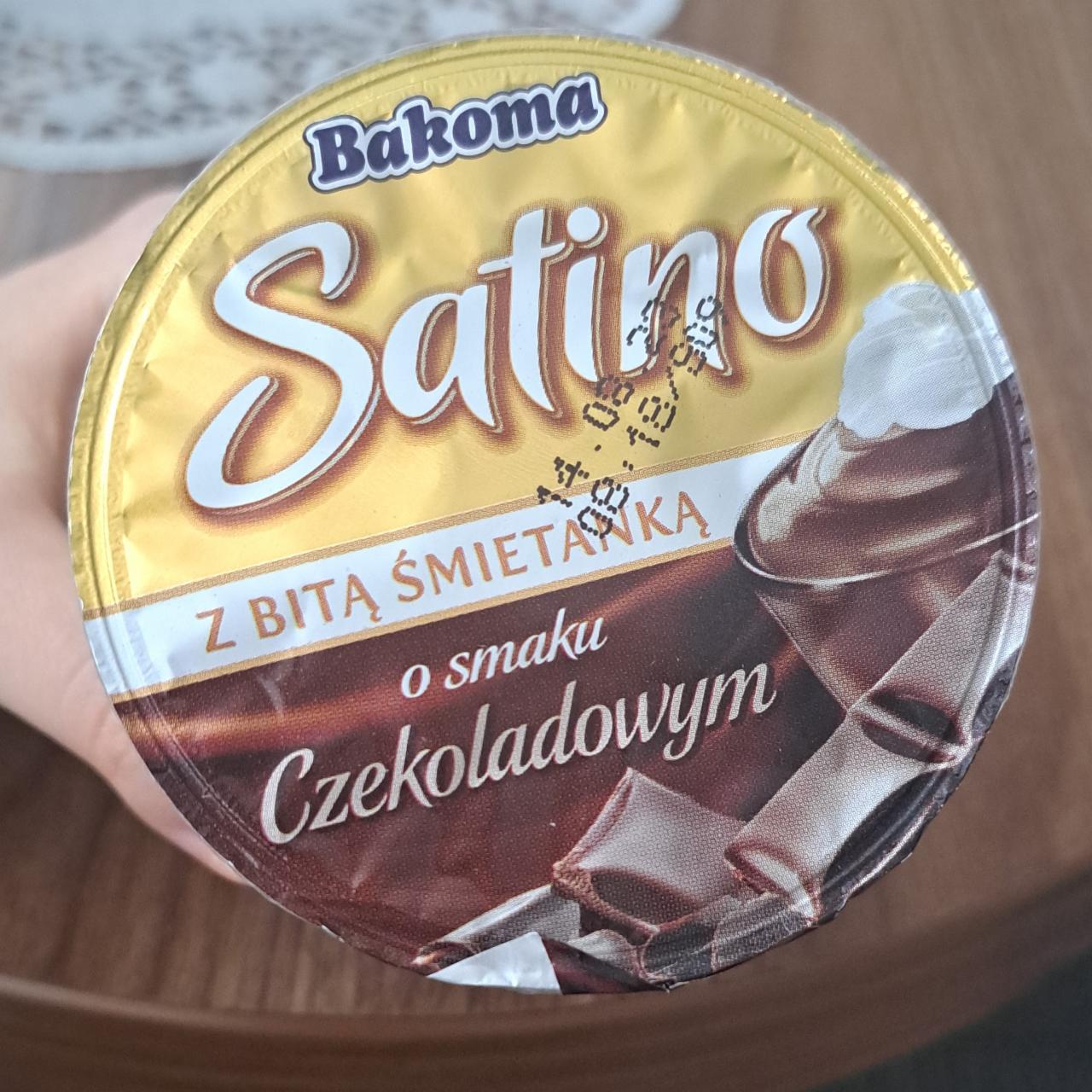 Zdjęcia - Satino o smaku czekoladowym z bitą śmietanką Bakoma