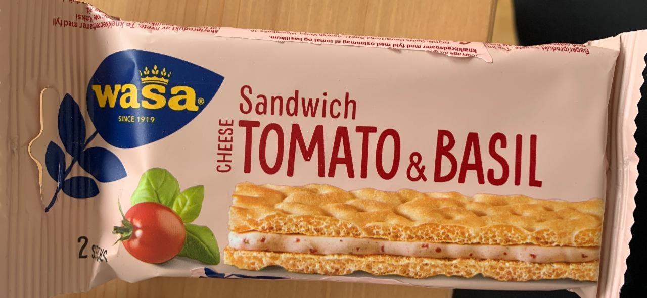 Zdjęcia - Sandwich Cheese Tomato & Basil Wasa