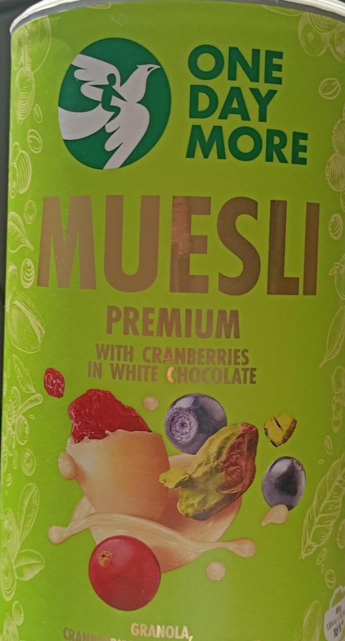 Zdjęcia - Muesli Premium with cranberries in white chocolate One Day More