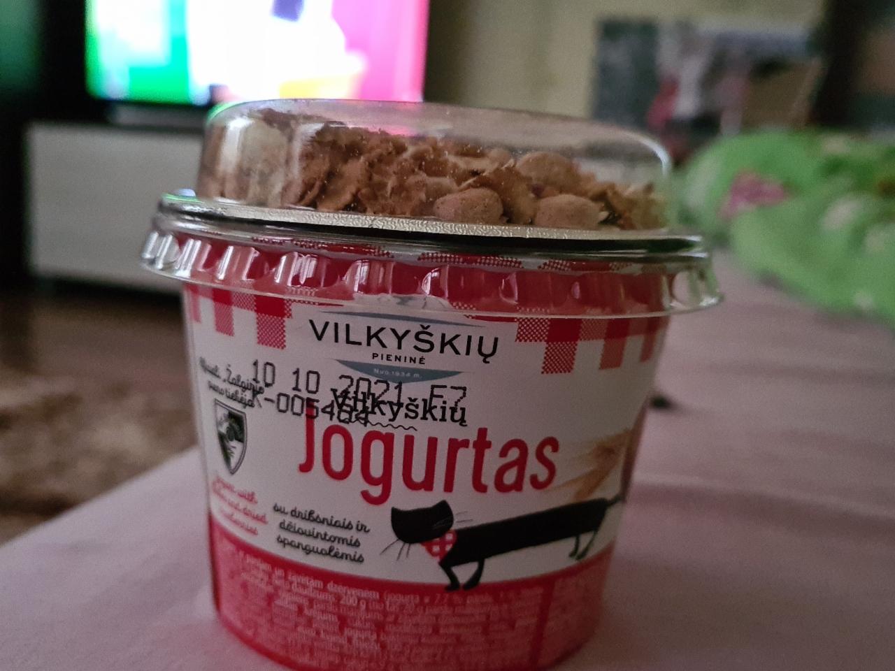 Zdjęcia - vilkyškių jogurtas su džiovintomis spanguolėmis 