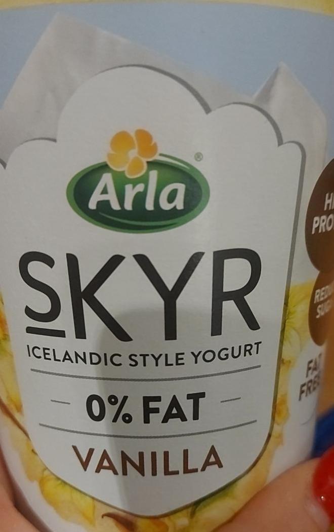 Zdjęcia - Skyr Vanille Arla